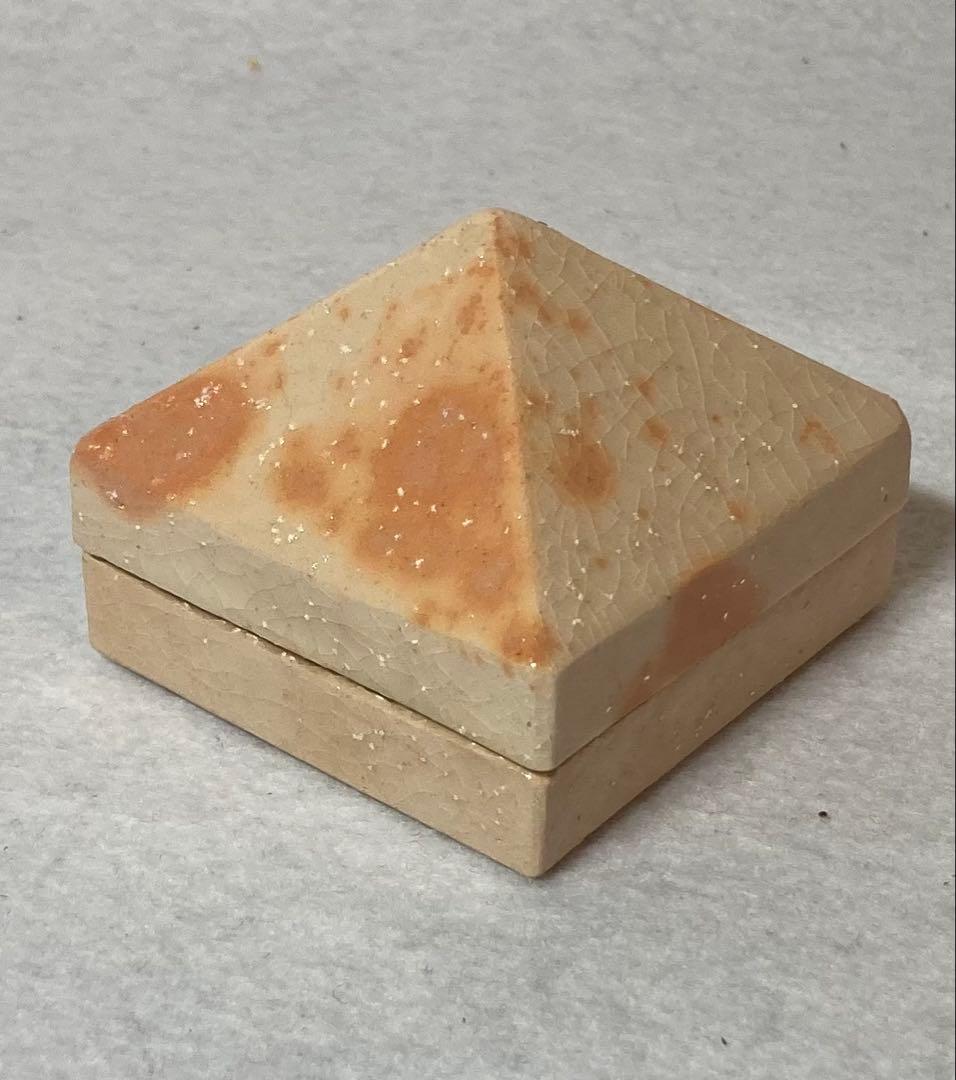 B322h 「元伯好 兜巾香合」八坂焼　共箱　香道具　茶道具