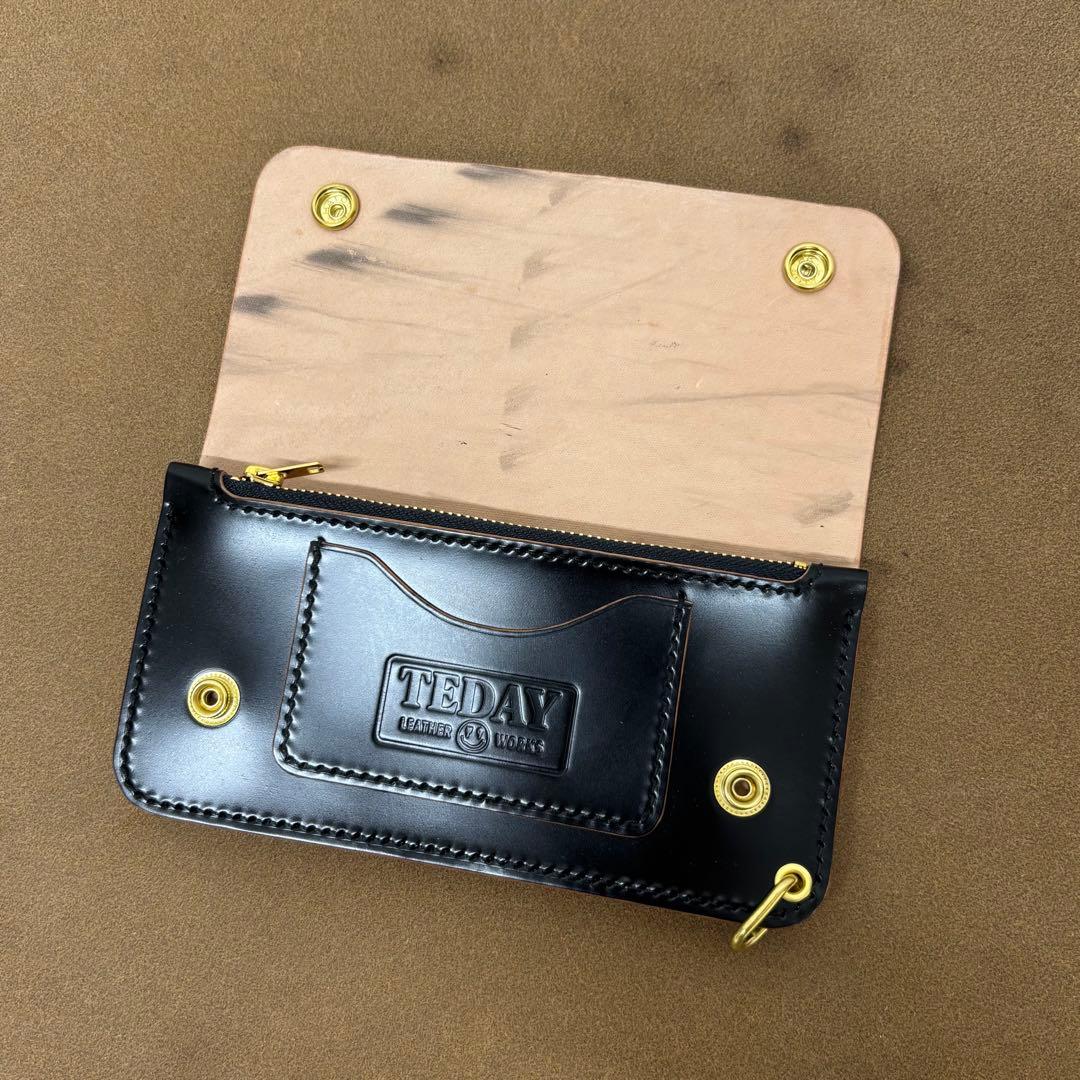 コードバン　トラッカーウォレット　黒　3層　新喜皮革