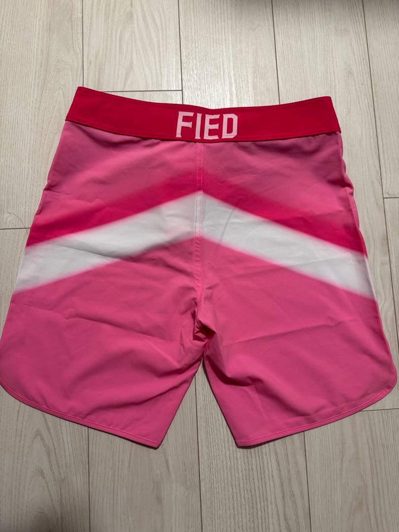 FIED サーフパンツ 28サイズ Rising Very Pink