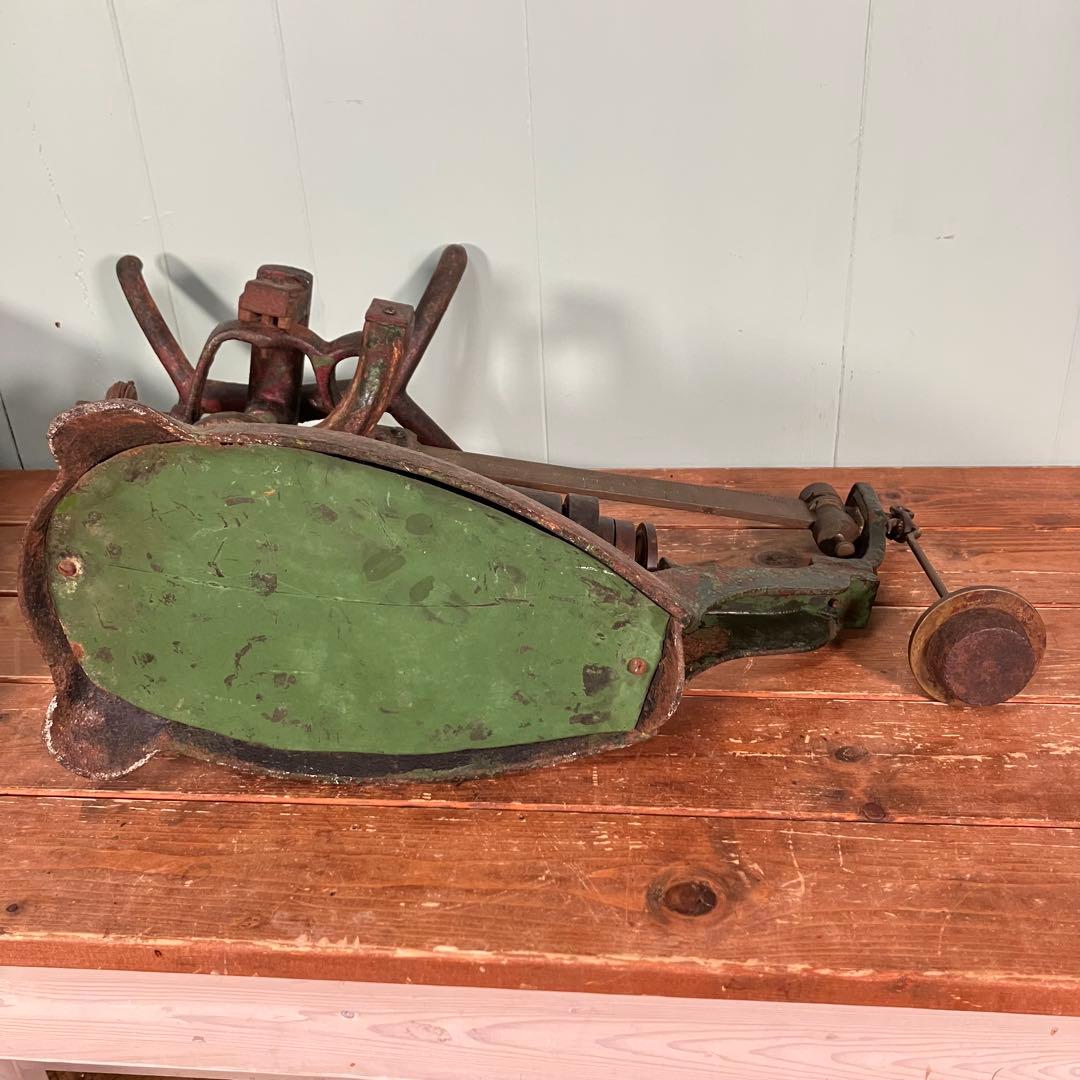 【超希少品✨】アンティーク　昭和レトロ不等比皿手動はかり　不等比皿秤 古い金属製