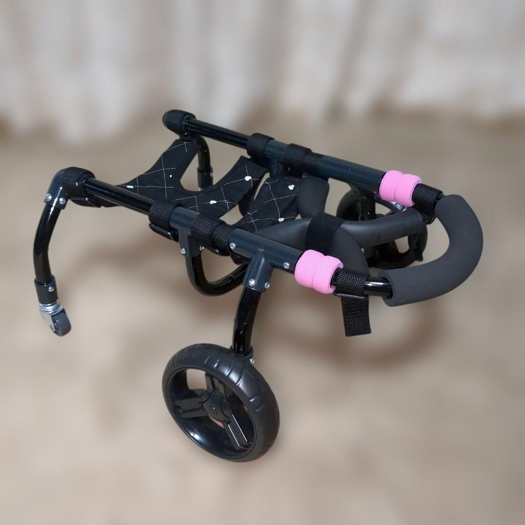 ワンちゃん4輪　リハビリ　食事補助　犬用車椅子　シニア犬補助　犬の歩行器