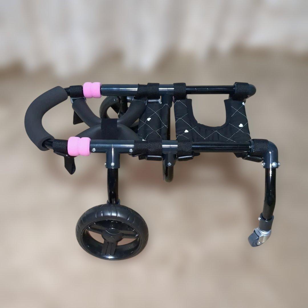 ワンちゃん4輪　リハビリ　食事補助　犬用車椅子　シニア犬補助　犬の歩行器