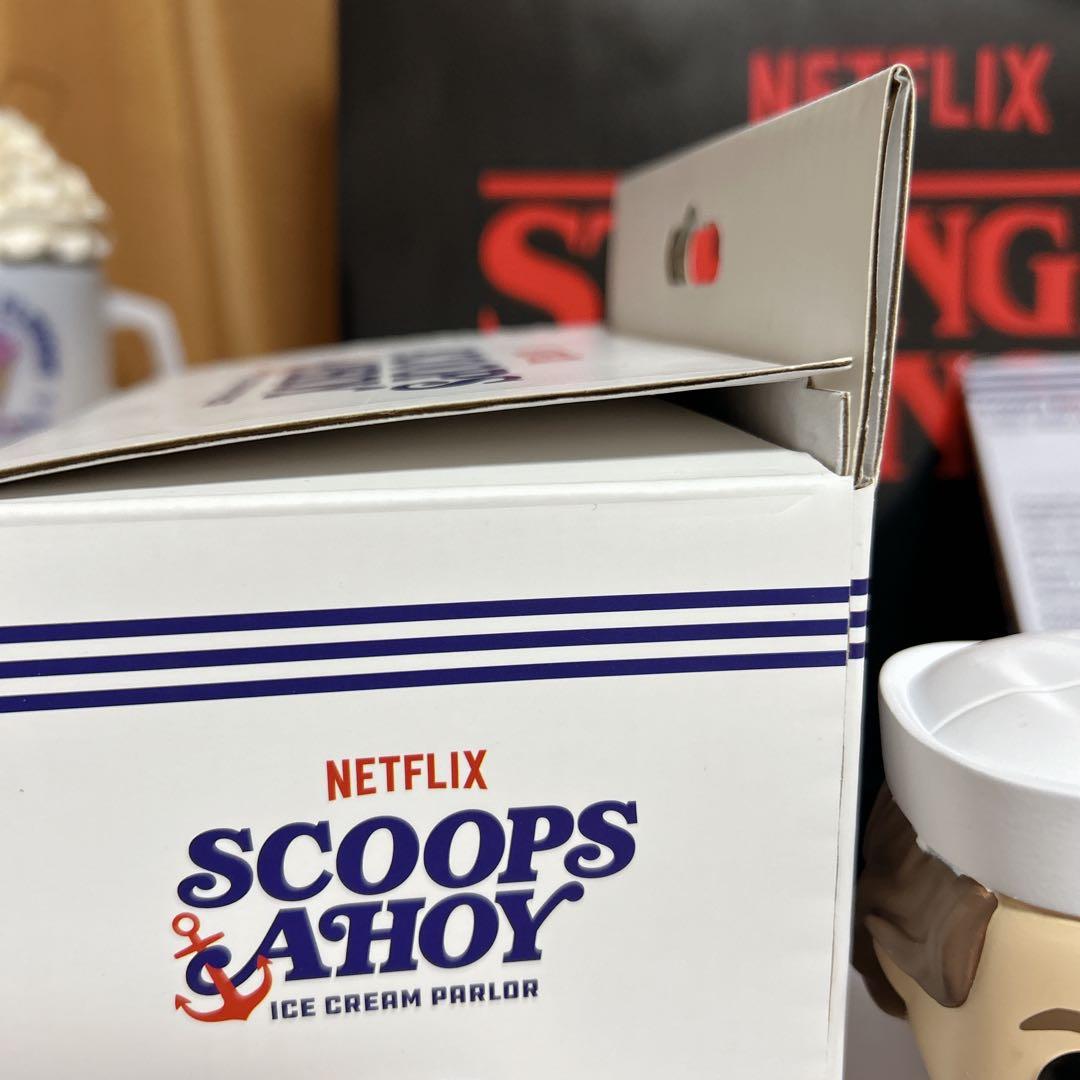 ストレンジャーシングス　スクープスアホイ　グッズまとめて　ヨーロッパ販売品