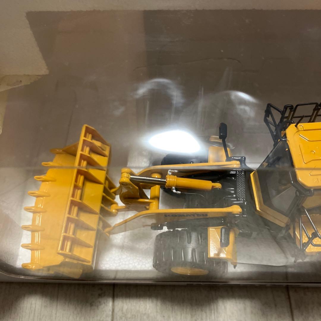KOMATSU　WA600-8 模型
