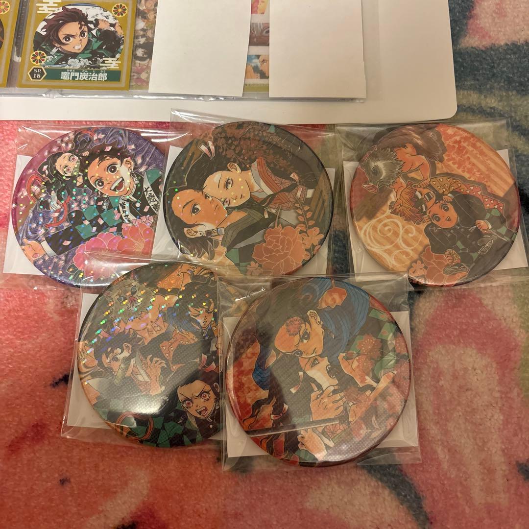 鬼滅の刃 カード 紙類 缶バッジ グッズセット　まとめ売り