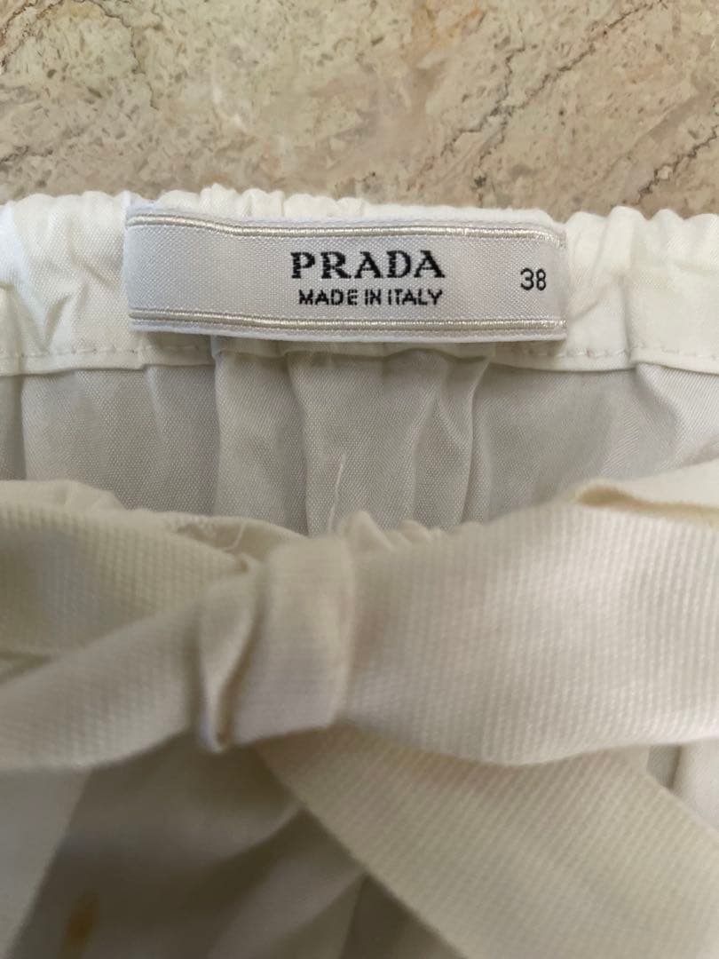 PRADA フレアスカート サイズ38 薄いベージュ
