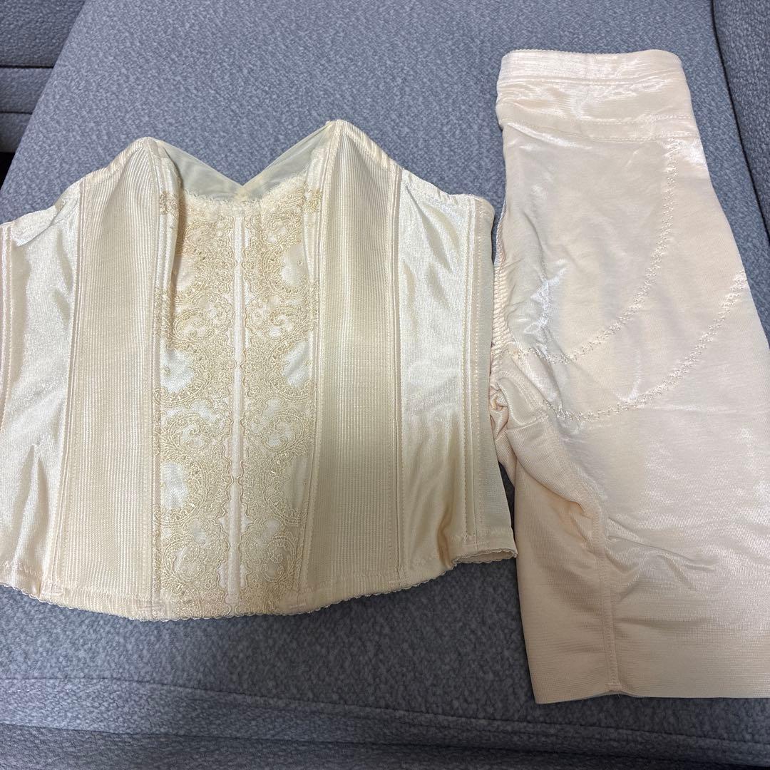 フォーシス&カンパニー ブライダル スタイルフィットビスチェ セット64 70