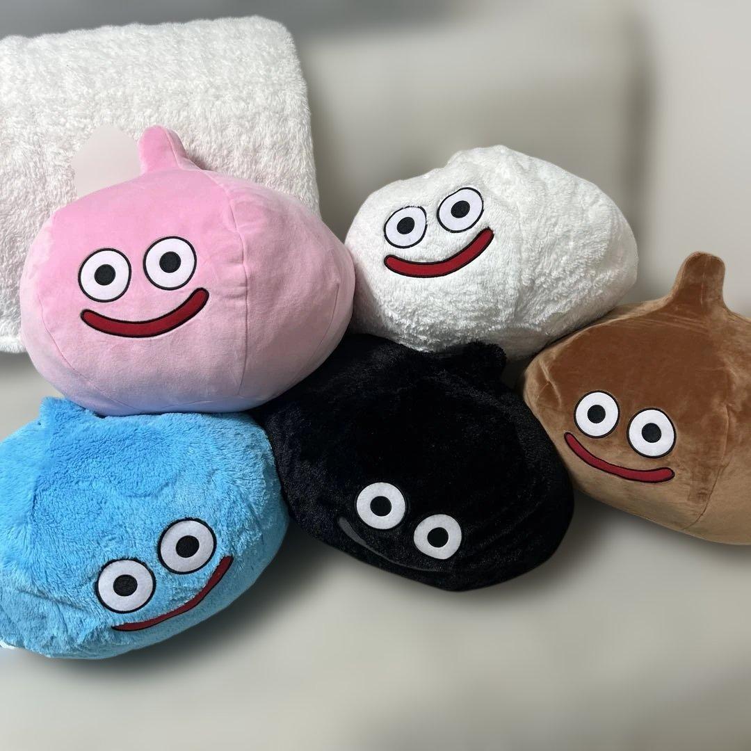 【新品・タグ付き】ドラゴンクエストおおきなもふもふぬいぐるみ　スライム3種類