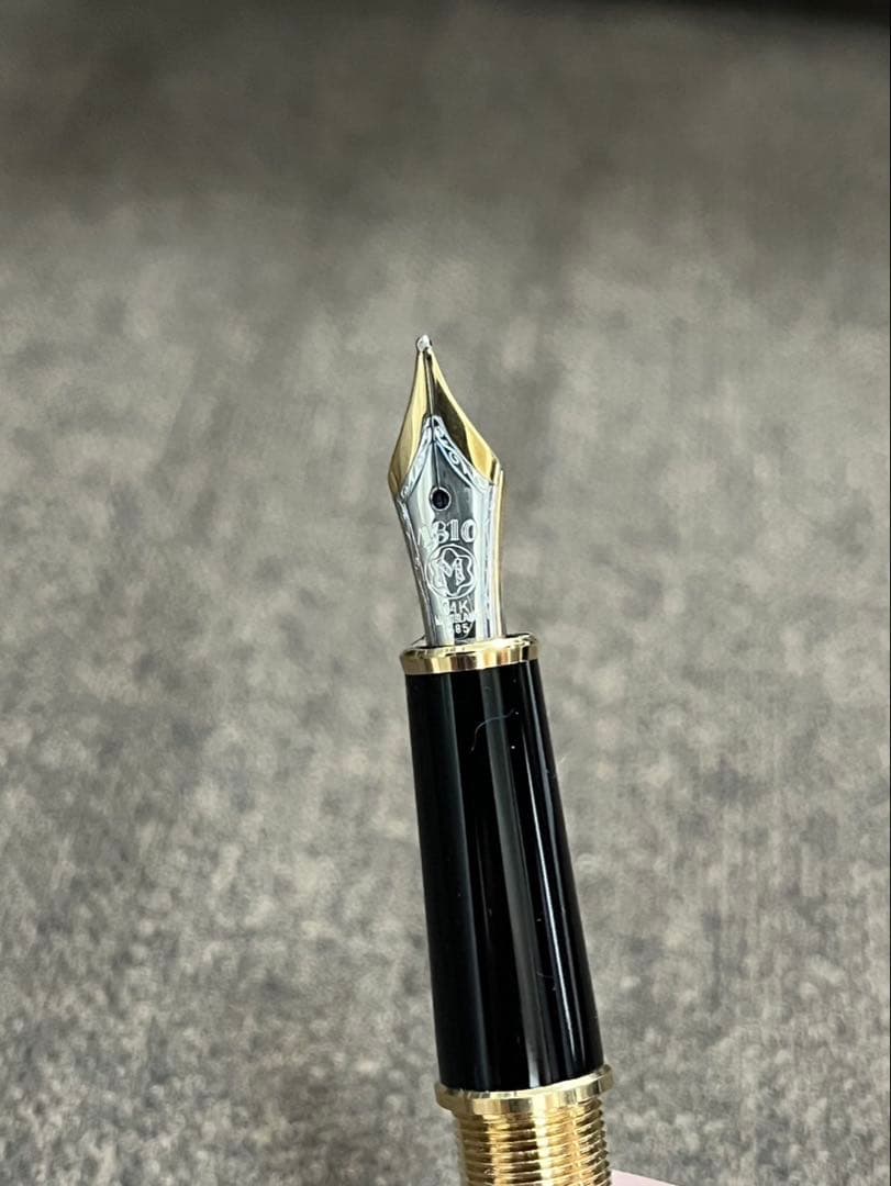 MONT BLANC 万年筆 黒 ゴールド装飾　K14