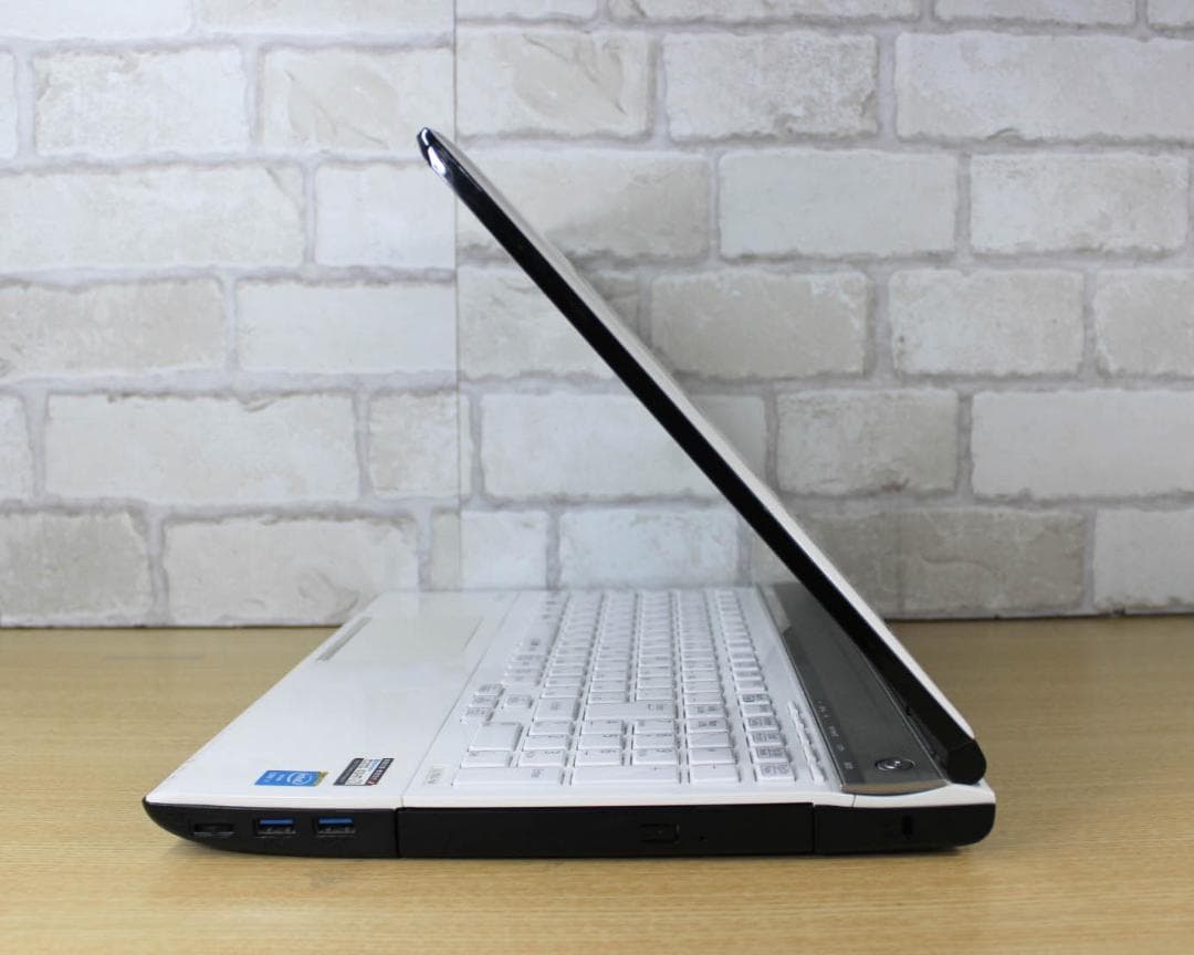 ✨Core i7 SSD512GB✨メモリ16G✨ノートパソコン オフィス付き