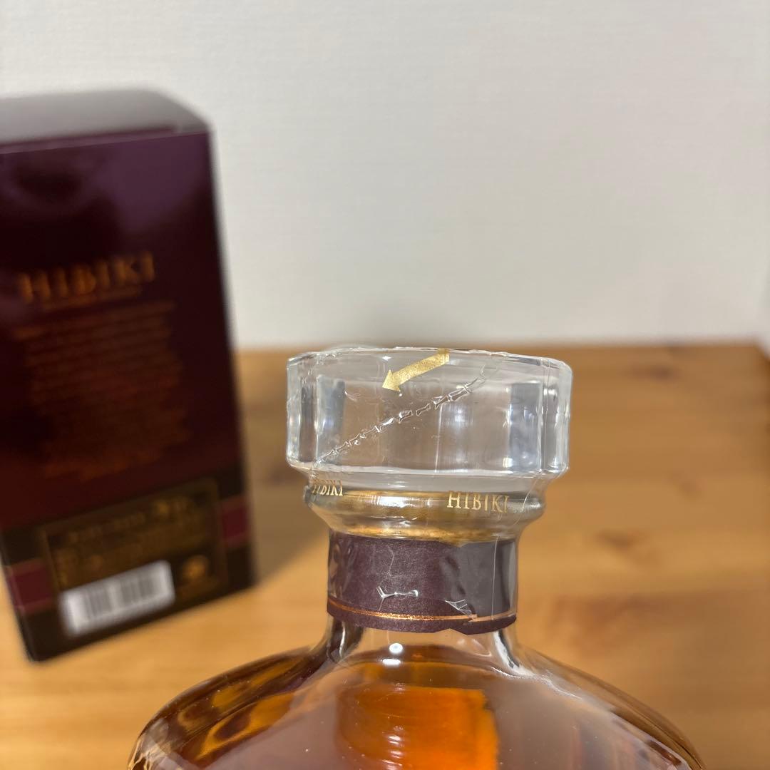 サントリーウイスキー響17年　箱付き　未開栓　終売品