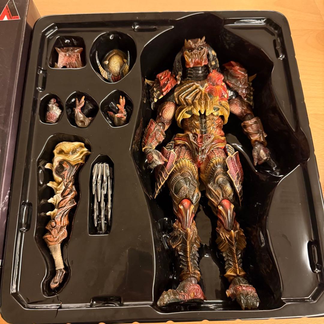 プレデター バリアント プレイアーツ フィギュア