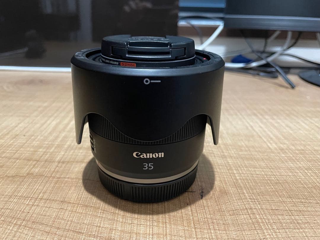 Canon　RF35mm F1.8 マクロ IS STM