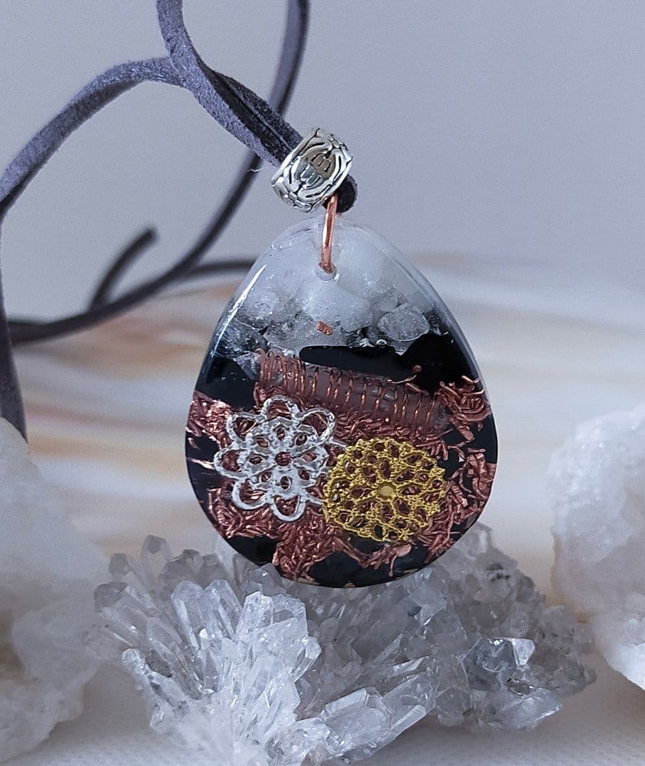 P514 オルゴナイト　天然石　パワーストーン　ネックレス　ペンダント