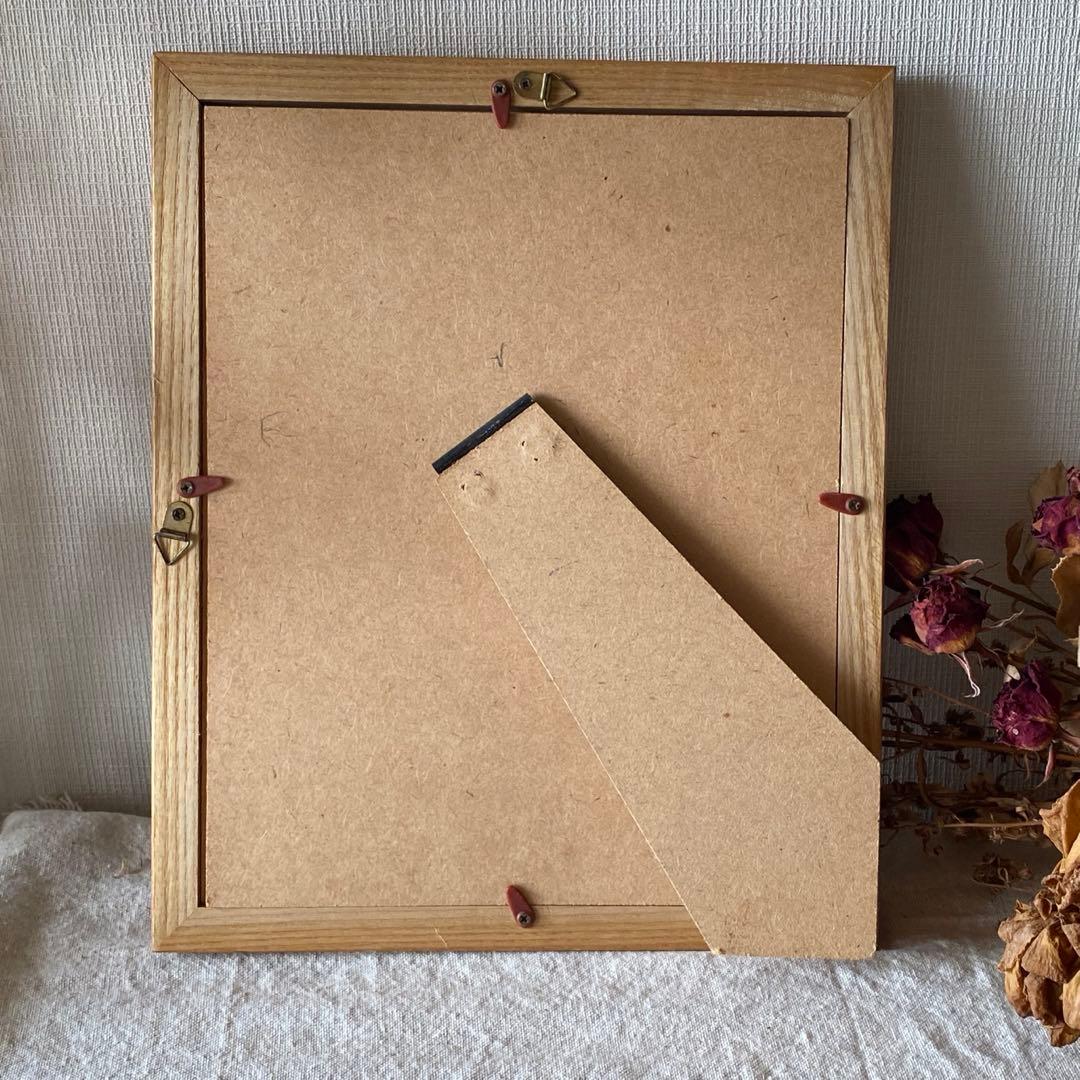 絵画 。壁掛け絵☆【そよ風が吹いてきて、窓の前の花がきれいでグラスがきれいだ】