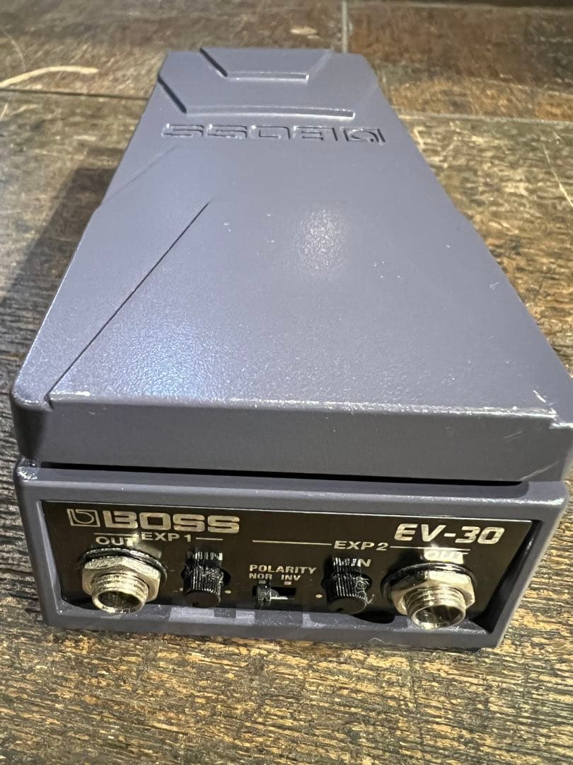 BOSS EV-30 エクスプレッションペダル