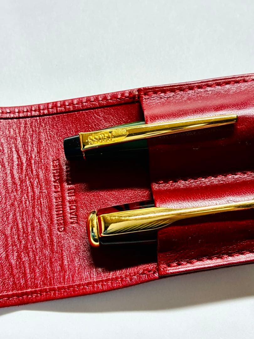 CARAN D’ACHE 赤万年筆 緑ボールペン 紅赤レザーケース