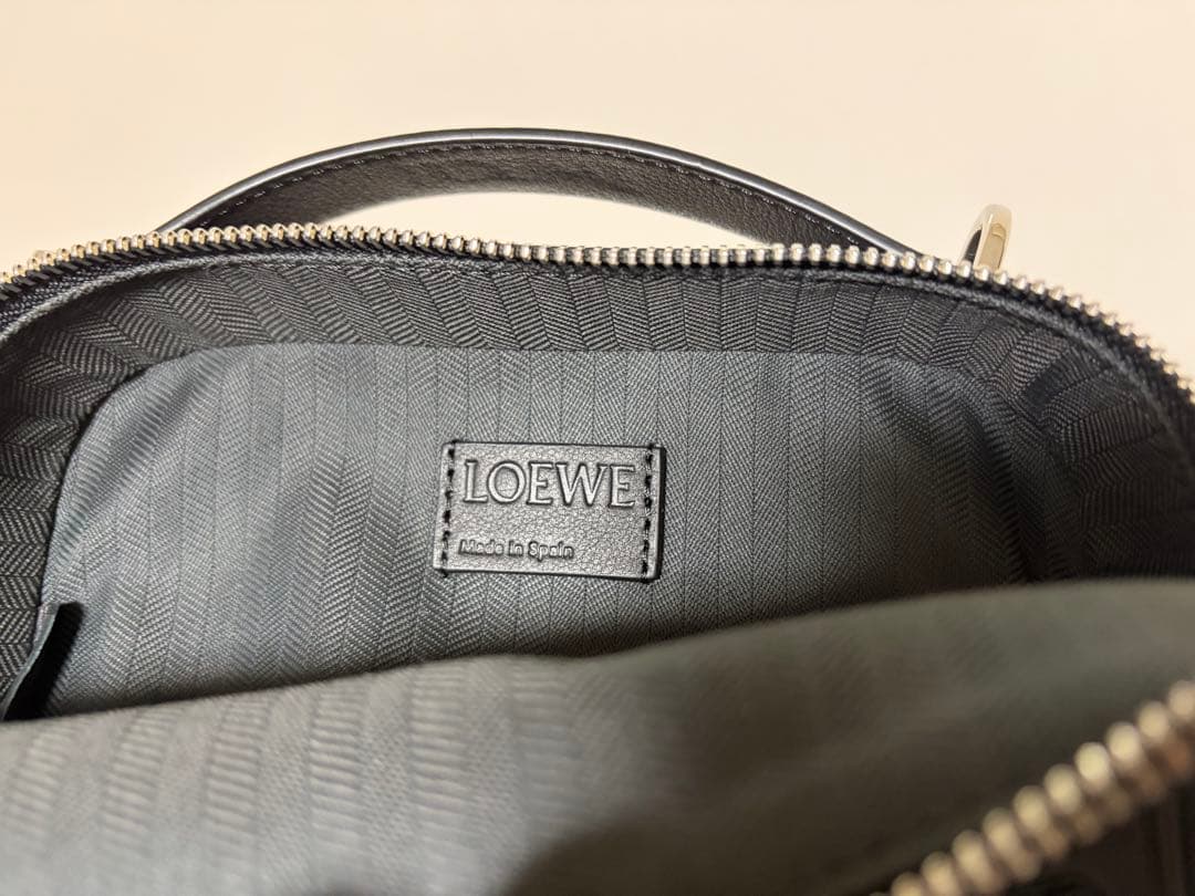 【美品】LOEWE ロエベ カメラクロスボディバッグ ショルダーバッグ