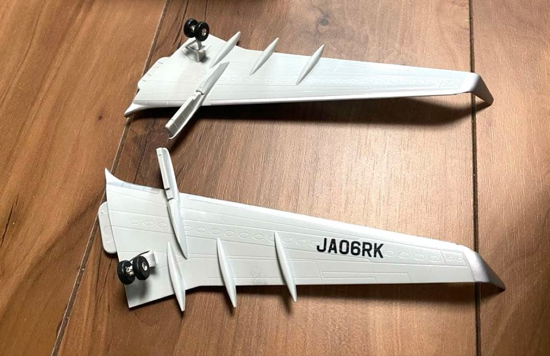 【ほぼ新品】JTAさくらジンベエ Boeing 737-800 1/130