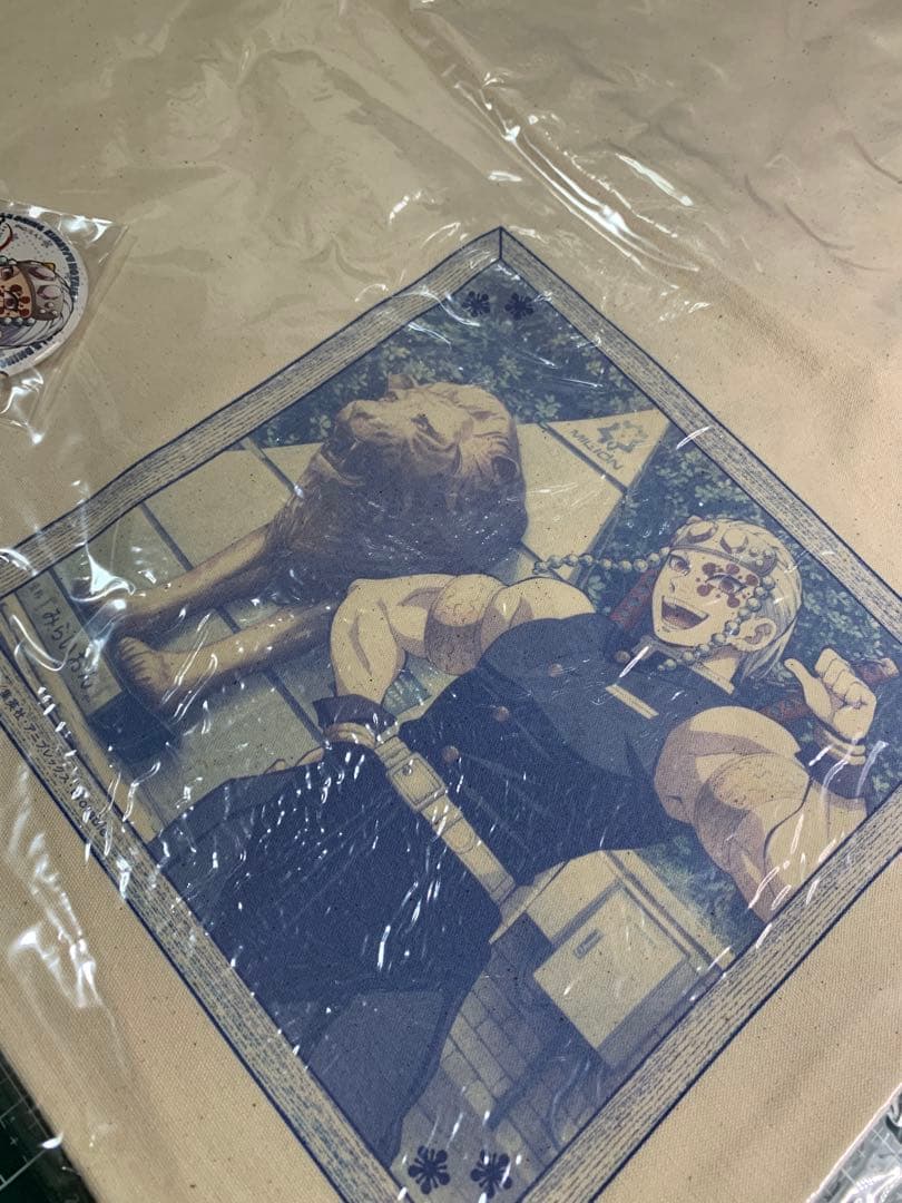 鬼滅の刃　ショッピングバッグ　缶バッジ付き　宇髄天元