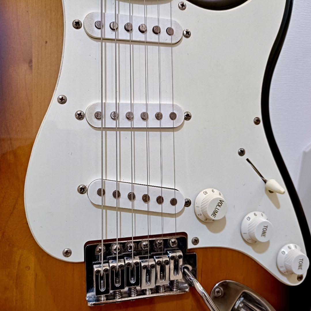 メンテ済｜Squier ストラトキャスター　サンバースト エレキギター