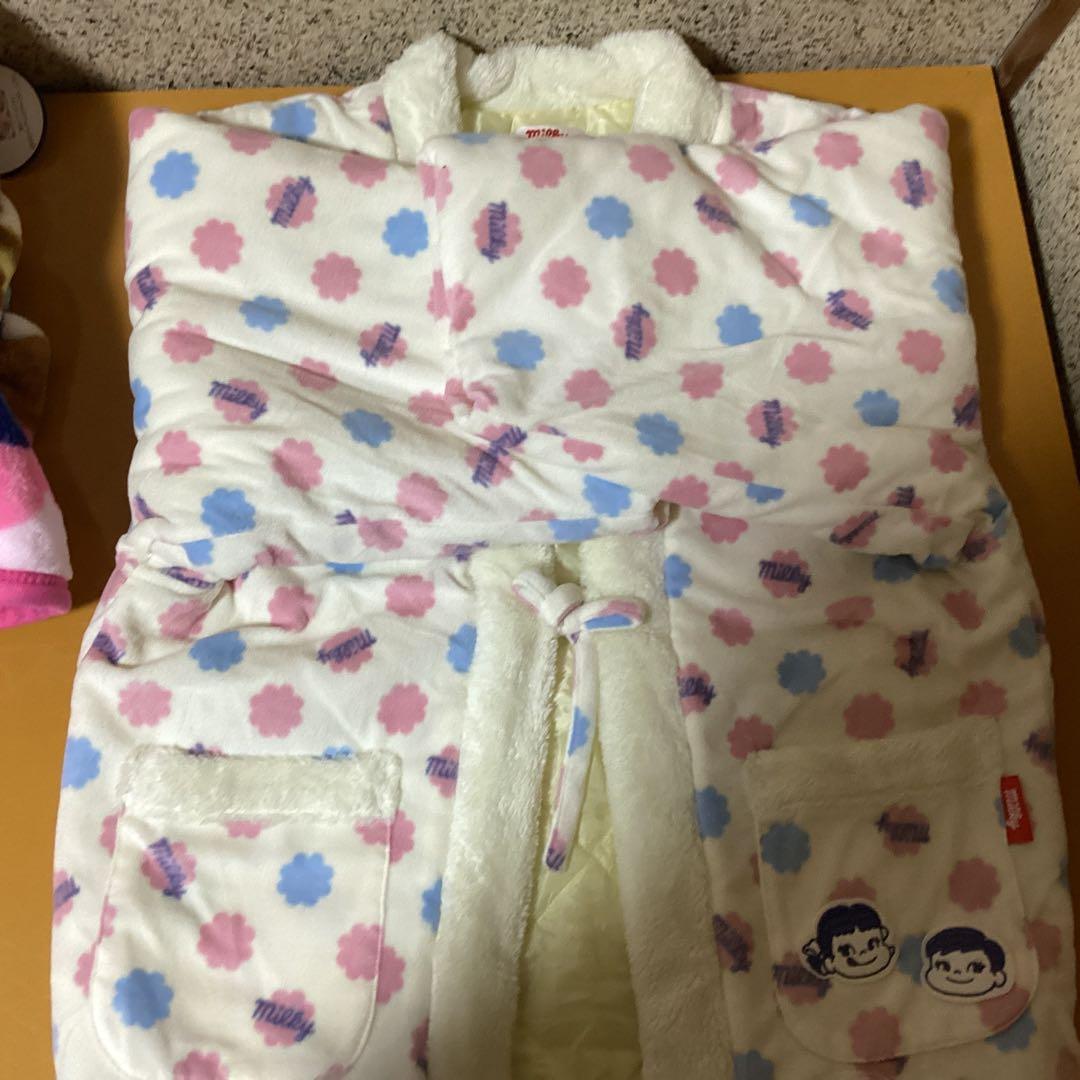 2176ペコちゃんミルキーモコモコセット