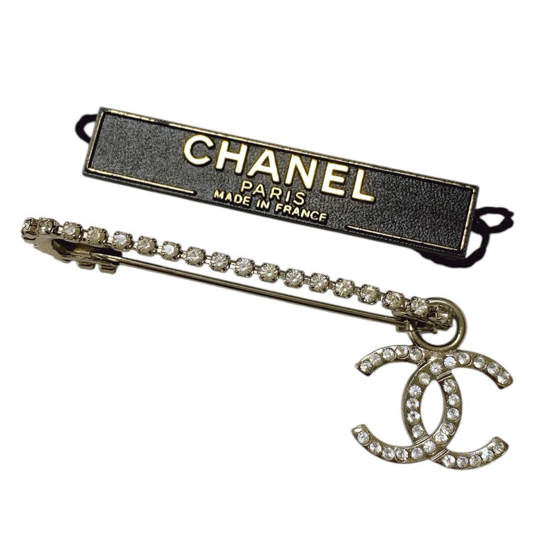 シャネル　安全ピン型　ブローチ　正規品