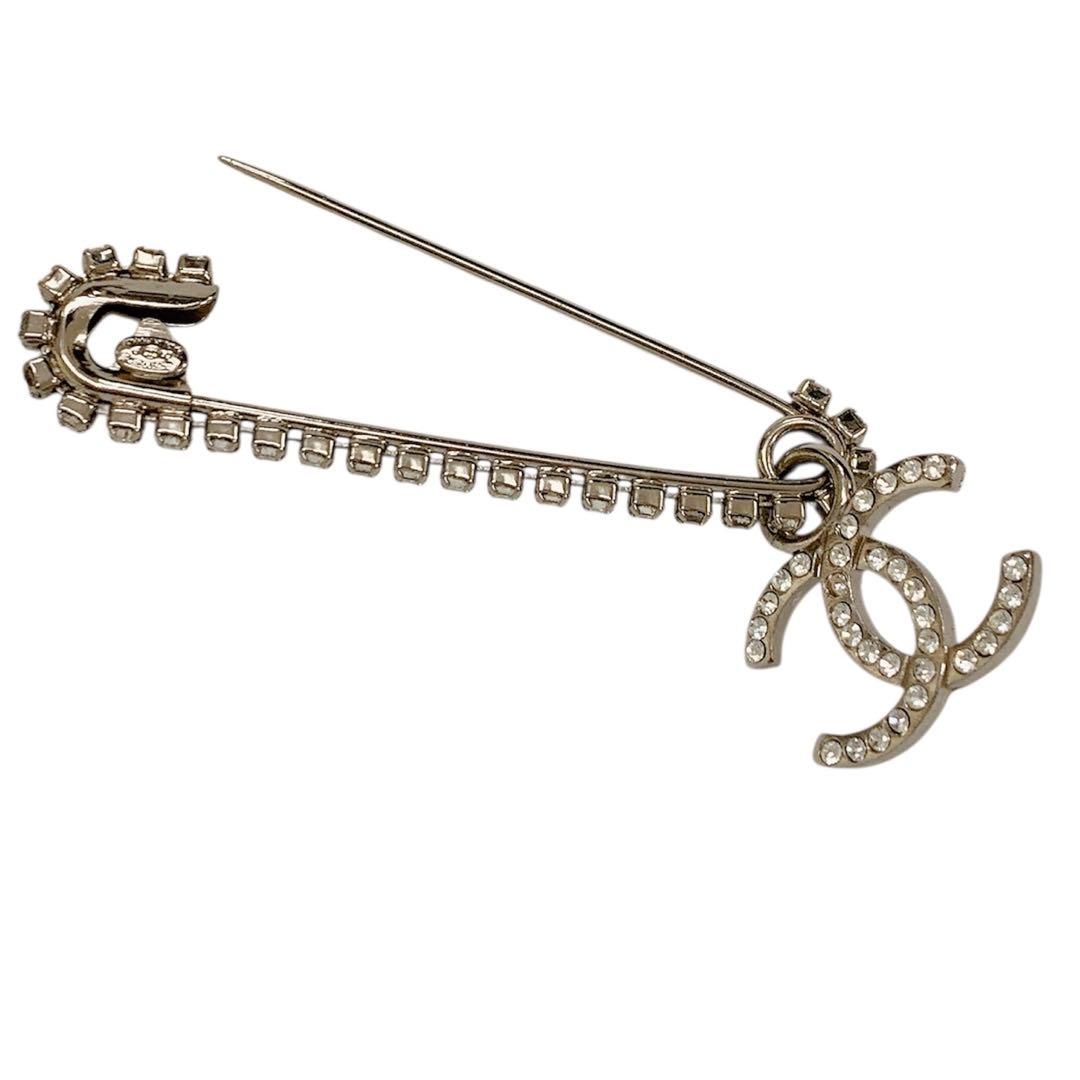 シャネル　安全ピン型　ブローチ　正規品