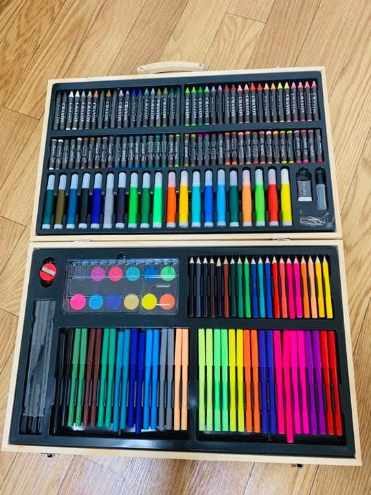 新品デラックスアートセット専用木箱入り