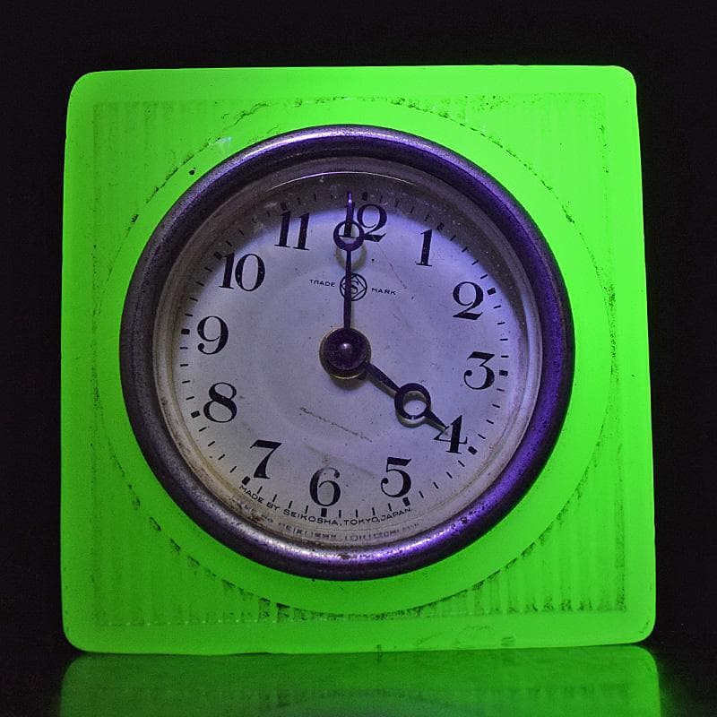 アンティーク　精工舎　ウランガラス　手巻き置時計　ジャンク品　V　R7735