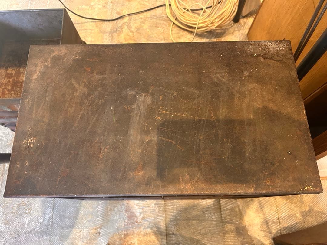 最終値下げヴィンテージ金属製収納ボックス