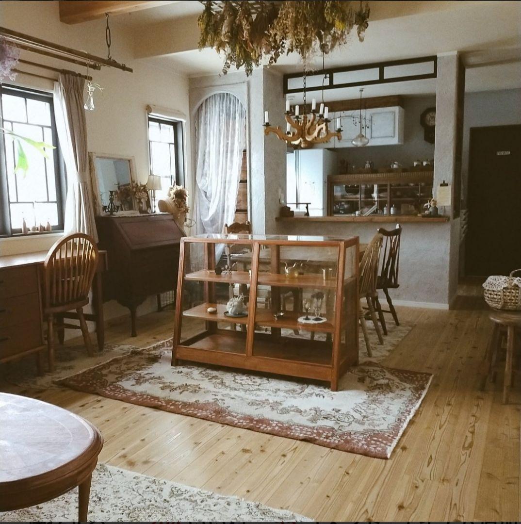 ガラスケース　ショーケース　店舗什器　ガラスキャビネット　パンケース