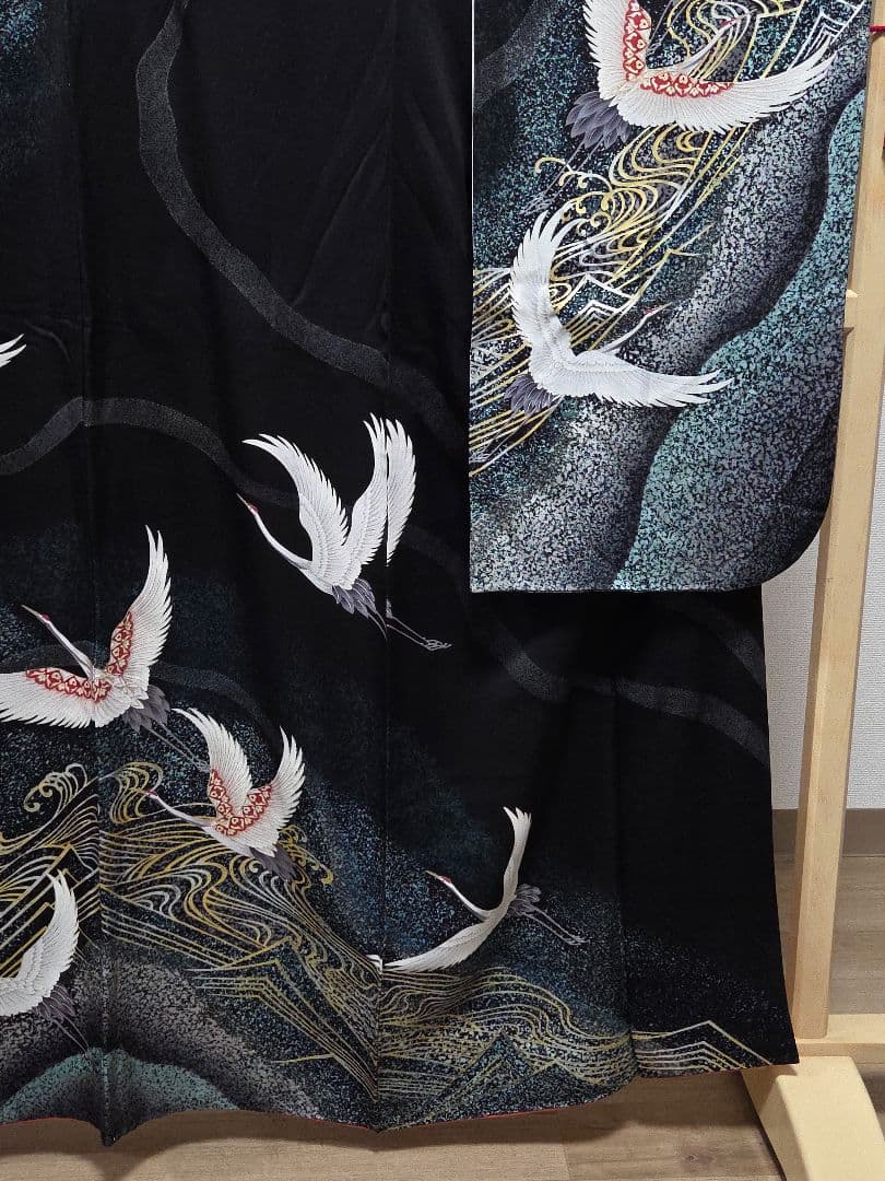B5◆着物くつろぎ 鶴模様 金彩 刺繍 黒 瑞鳥 袷 正絹 成人式 振袖 着物