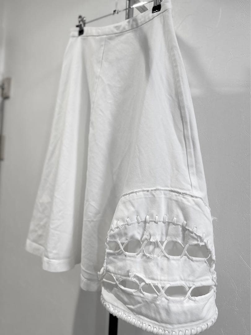 2005SS コムデギャルソン　スカート ホワイト　ポリエステル　Mサイズ