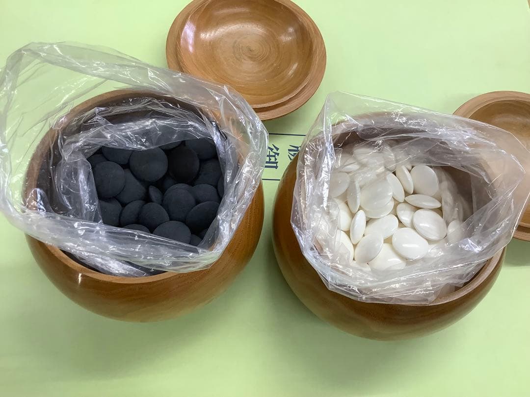 卓上碁盤、本蛤碁石、碁笥　囲碁セット