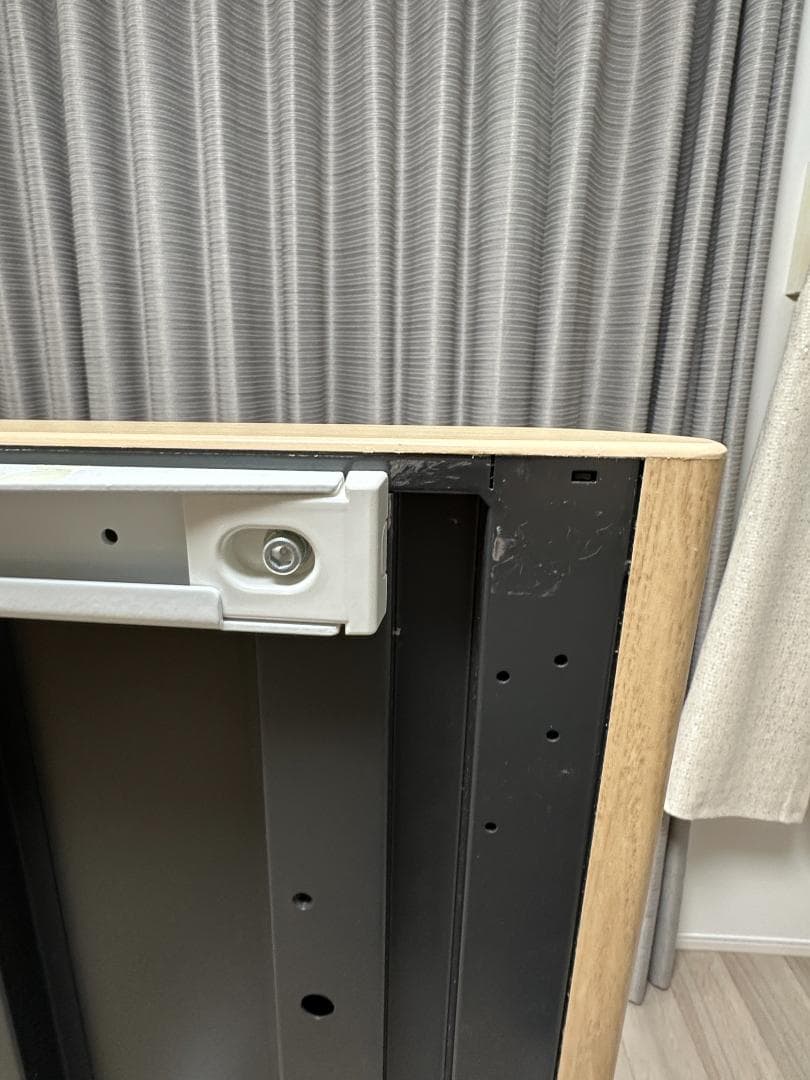 オカムラ　スイフト　自動昇降デスク　W1400 D700