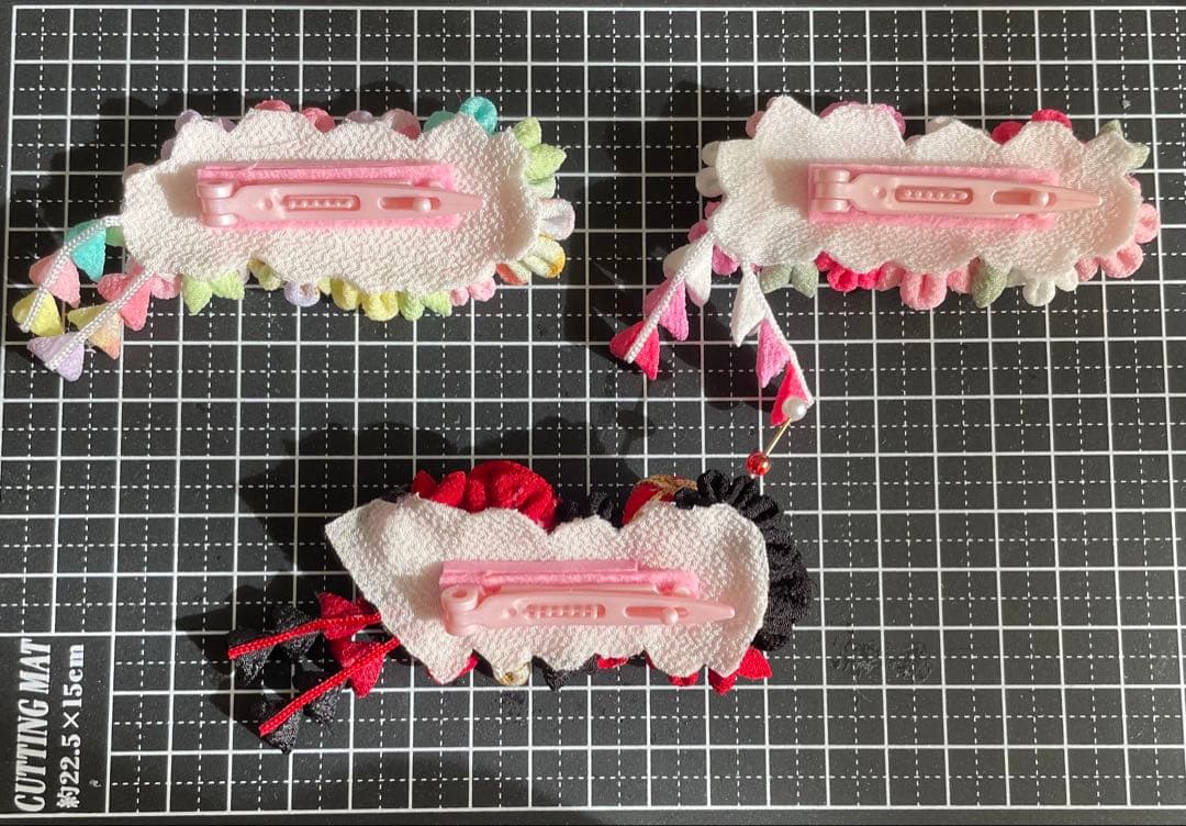 snsn　犬用バレッタ　つまみ細工