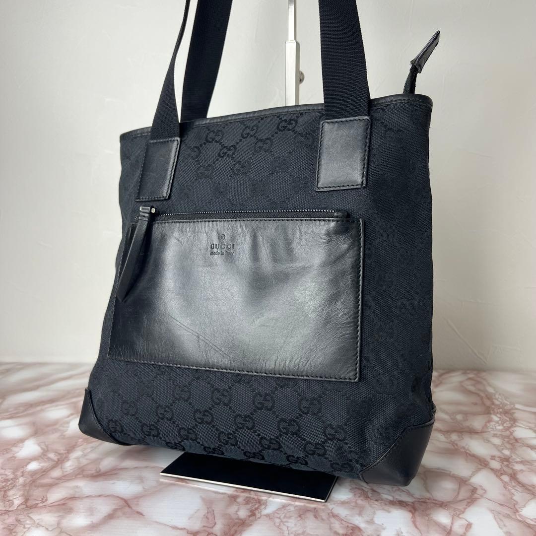 【未使用級品】FENDI ロゴプリント ハンドバッグ100