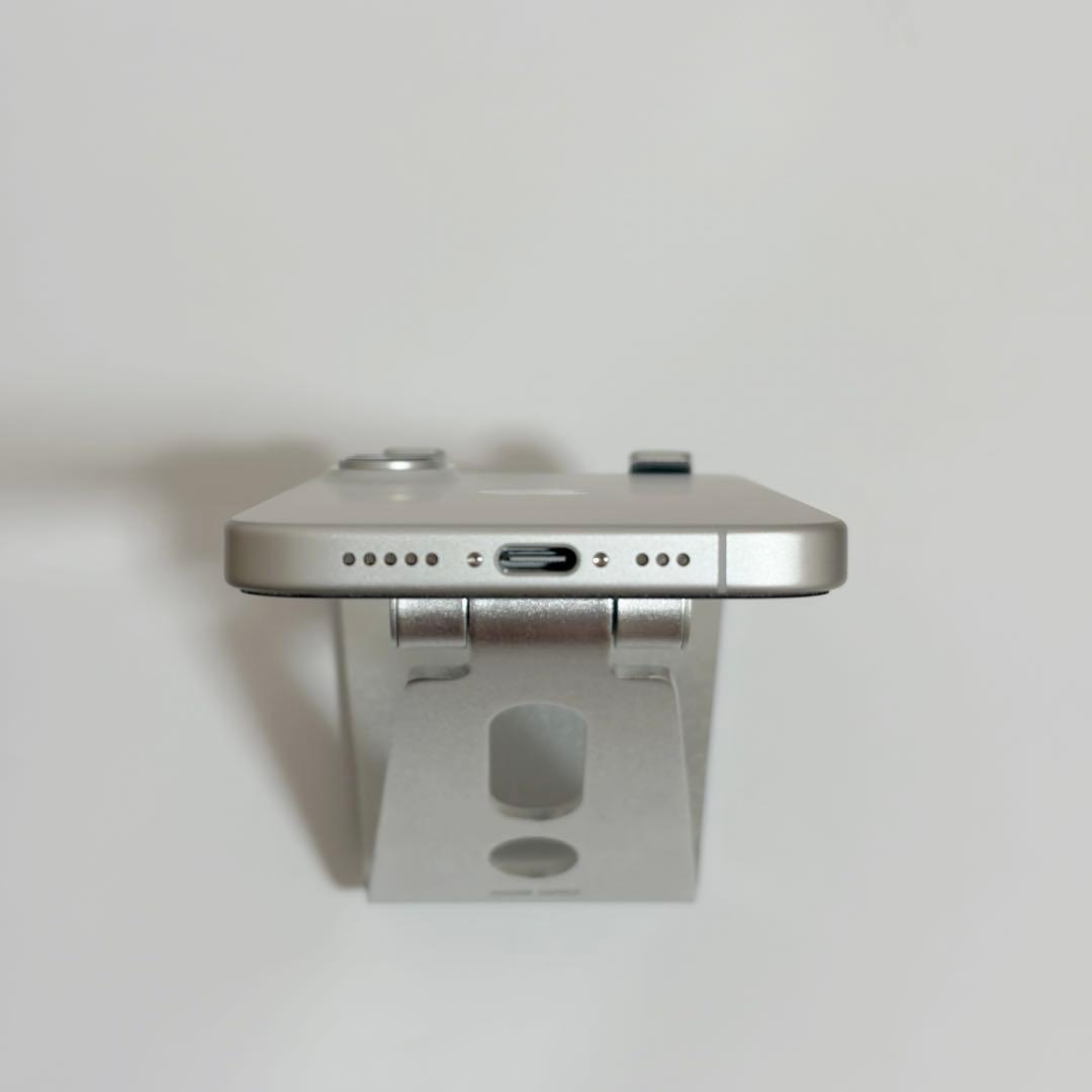 【超美品】 iphone16 ホワイト128GB SIMフリー 【早い者勝ち】