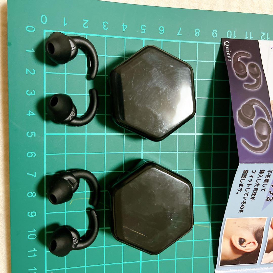 耳栓 六角形ケース付き ブラック　2個セット　ペア　イヤーカフ