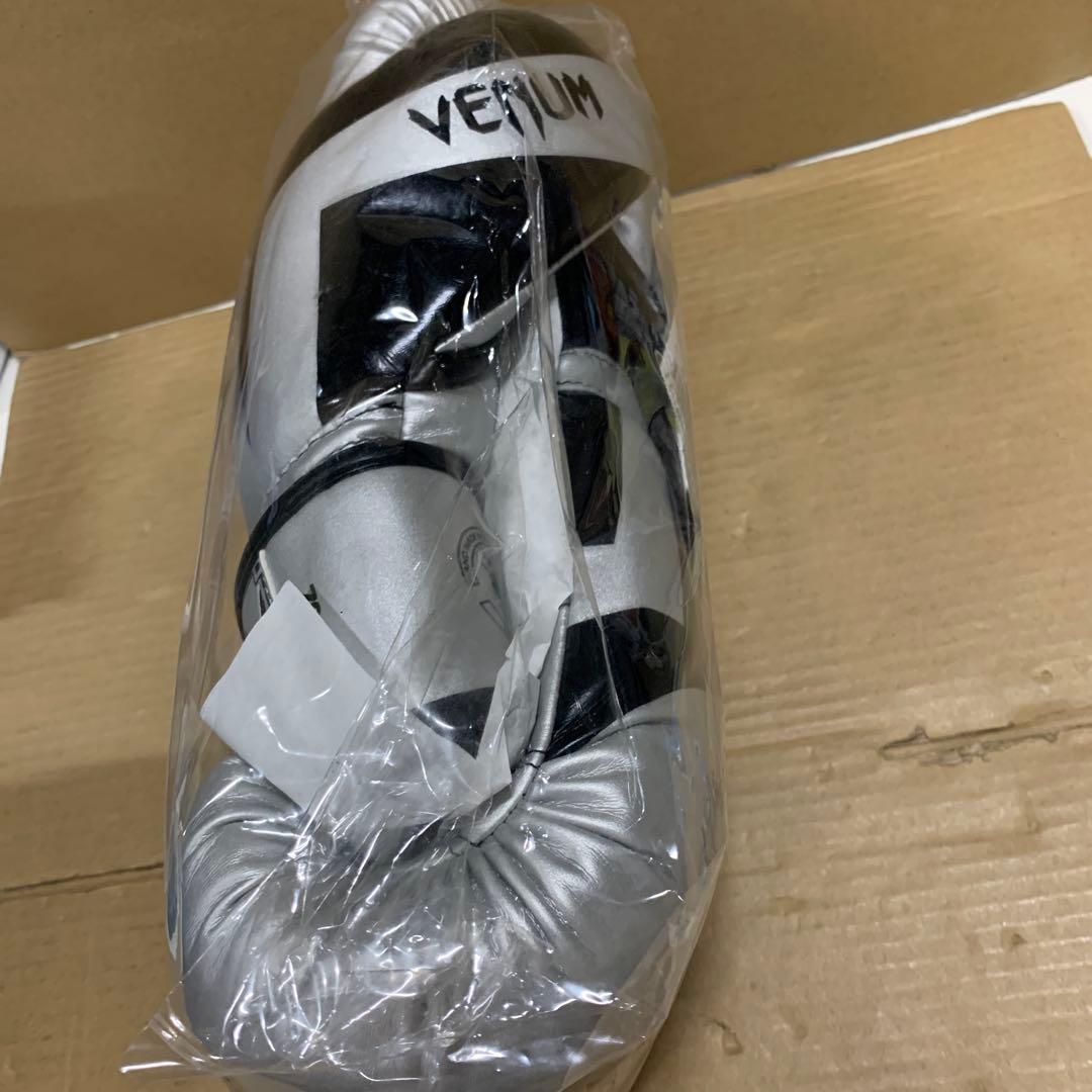 新品　VENUM ボクシング グローブ ELITE 1392-451 12oz