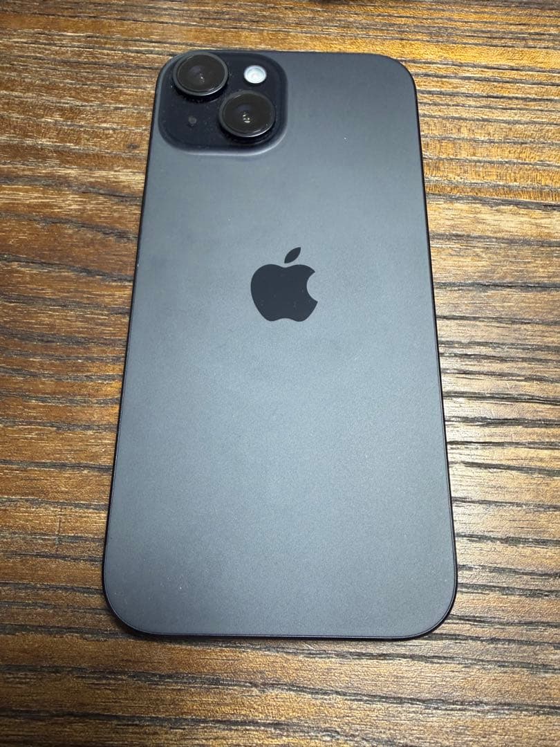 [美品]iPhone 15 128GB ブラック 本体