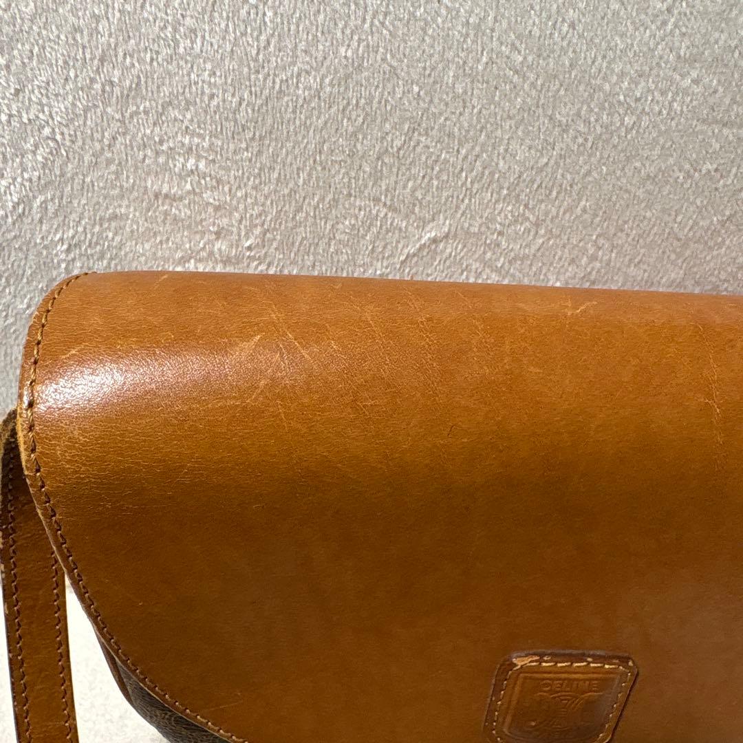 セリーヌ　ショルダーバッグ　マカダム　トリオンフ