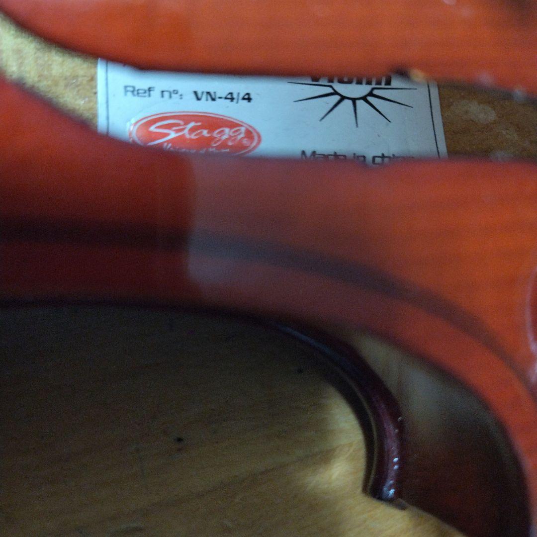 ♥大特価♥新品未使用♥Staggバイオリン4/4♥弓、ケ―ス、松脂付き