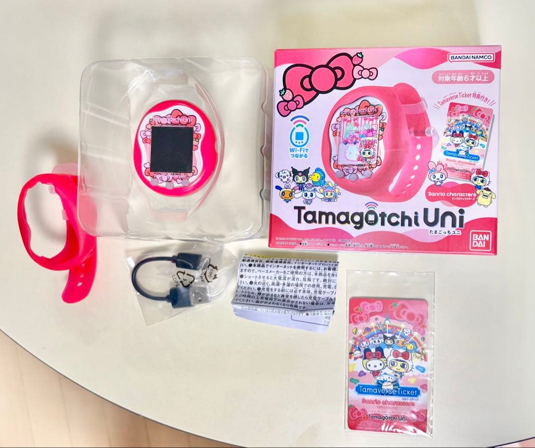 Tamagotchi Uni サンリオキャラクターズ たまバースチケット3枚付き