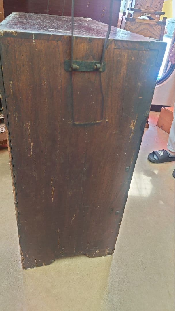 アンティーク箪笥（ブラウン）