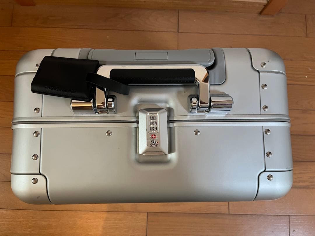 バッグ Carry-On Business Case 28L