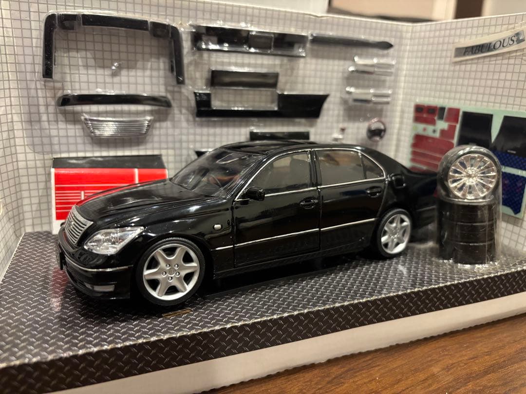 トヨタ セルシオ 30後期 ファブレスバージョン 1/24 ホットワークス