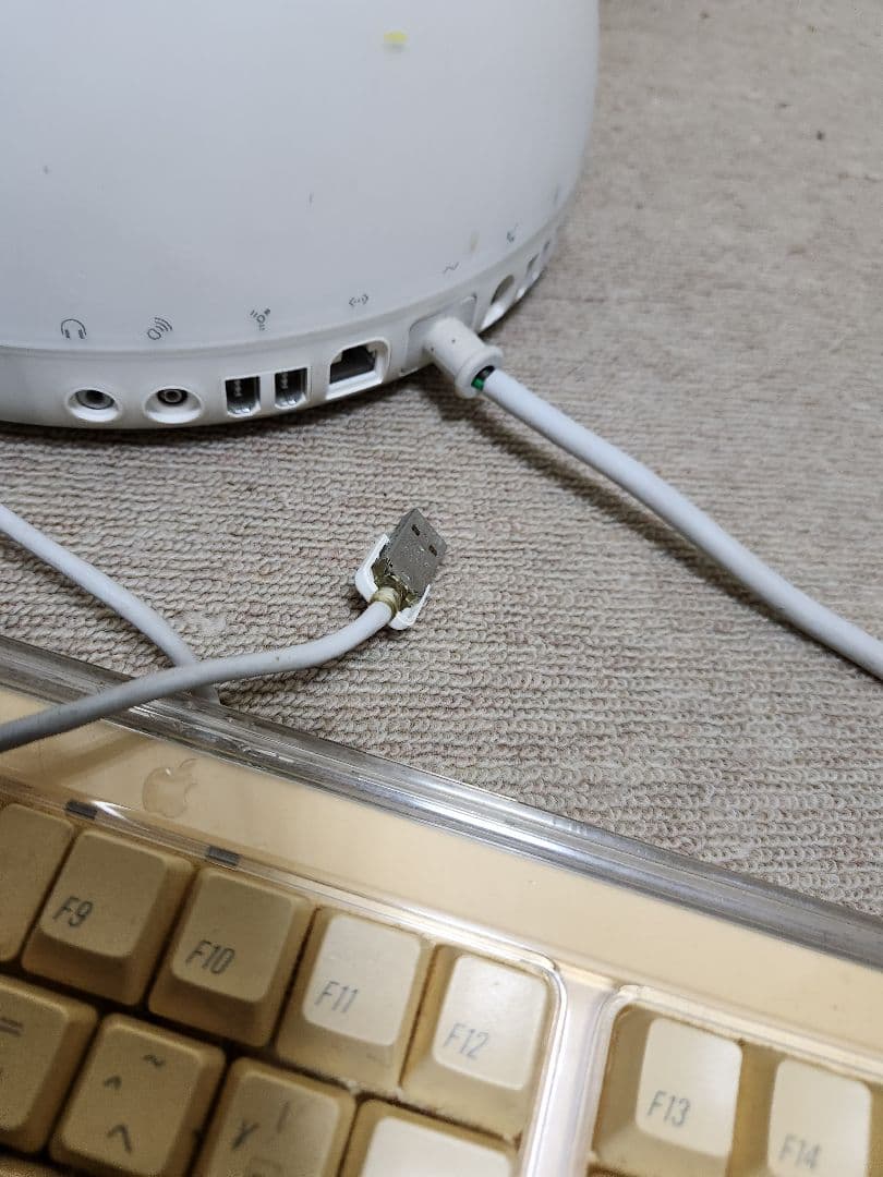 imac 15インチ液晶　マウスなし　起動しますがジャンク