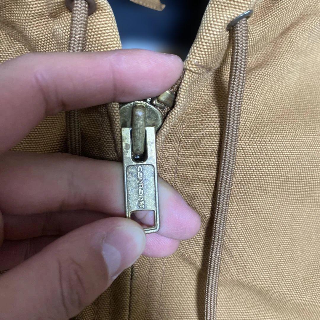 USA製Carhartt フード付きブラウンジャケット 早い者勝ち‼️